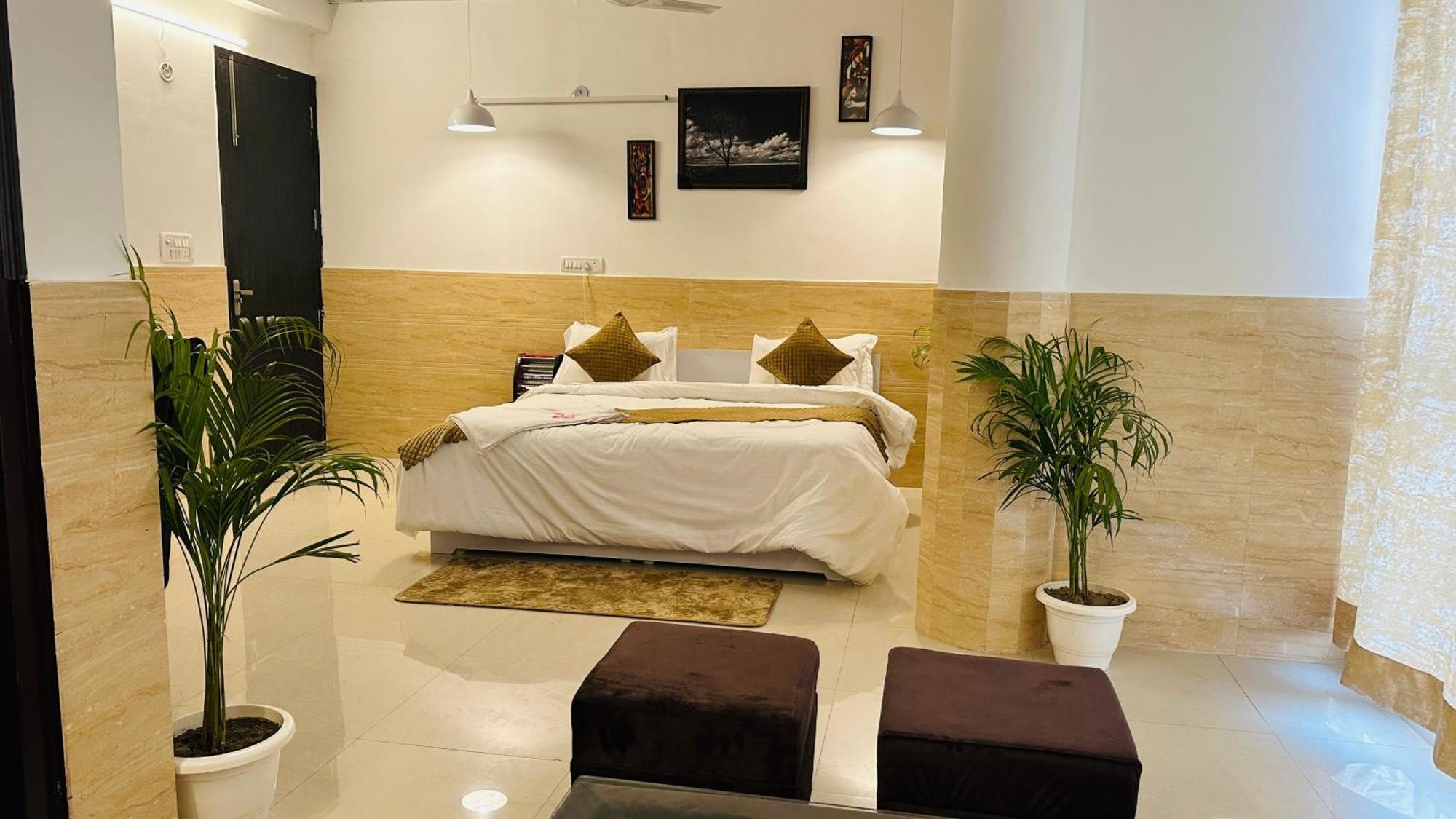 Hotel Relax In - Noida Sector 18 Εξωτερικό φωτογραφία