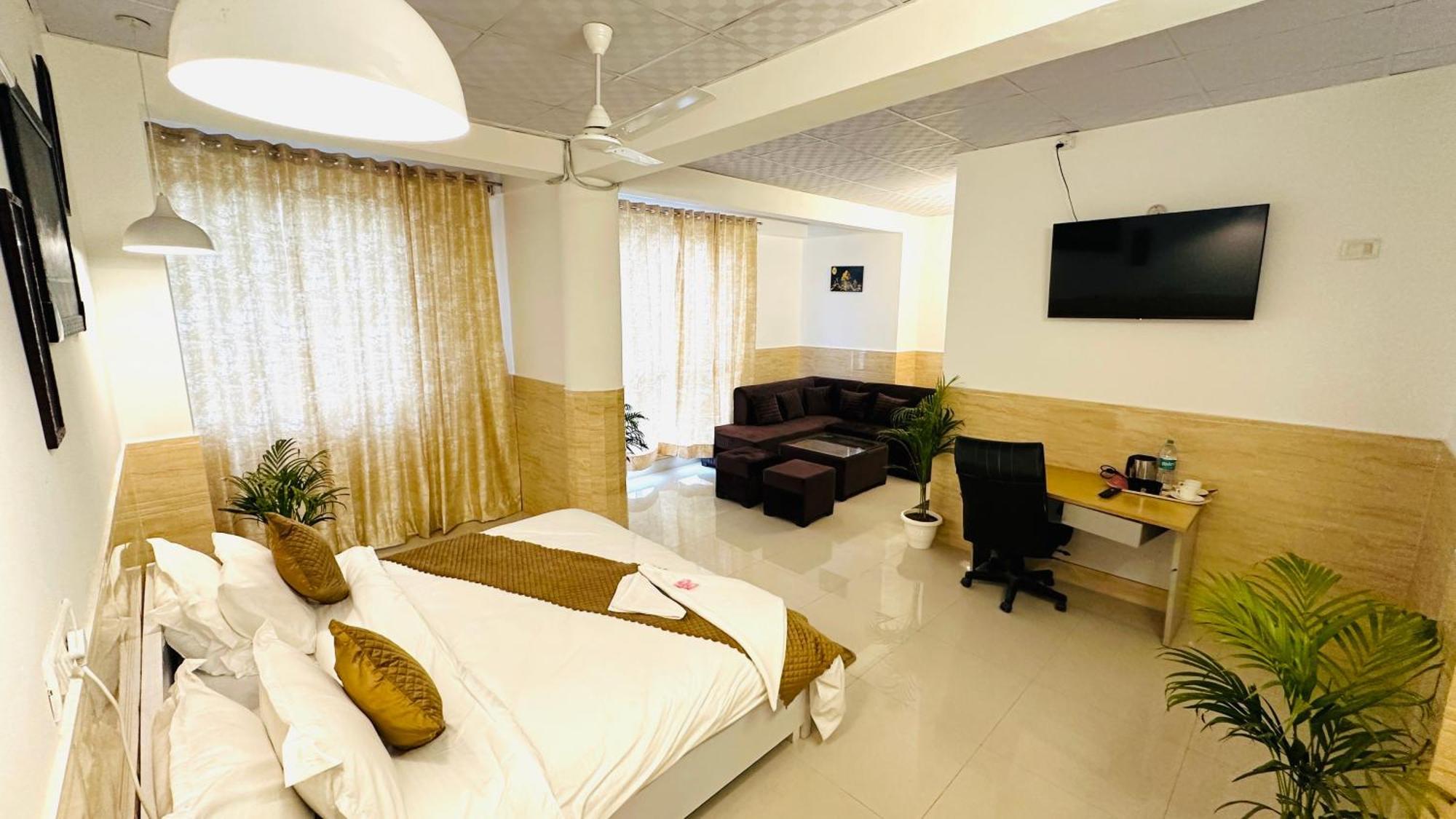 Hotel Relax In - Noida Sector 18 Εξωτερικό φωτογραφία